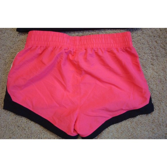 Girls Under Armour Hot Pink Black Matching Set Size Youth Large - Picture 5 of 6